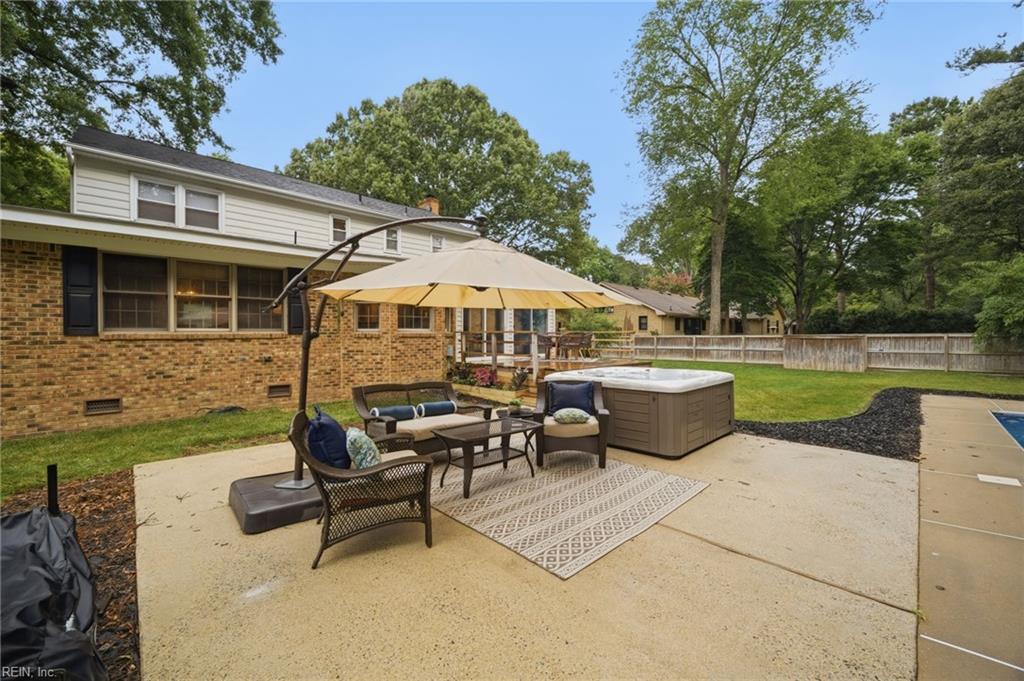 800 Sheraton DR