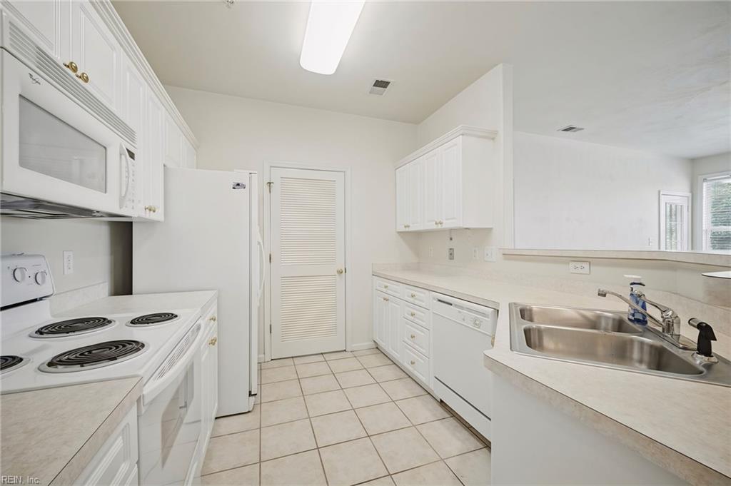 1060 Grand Oak LN 128