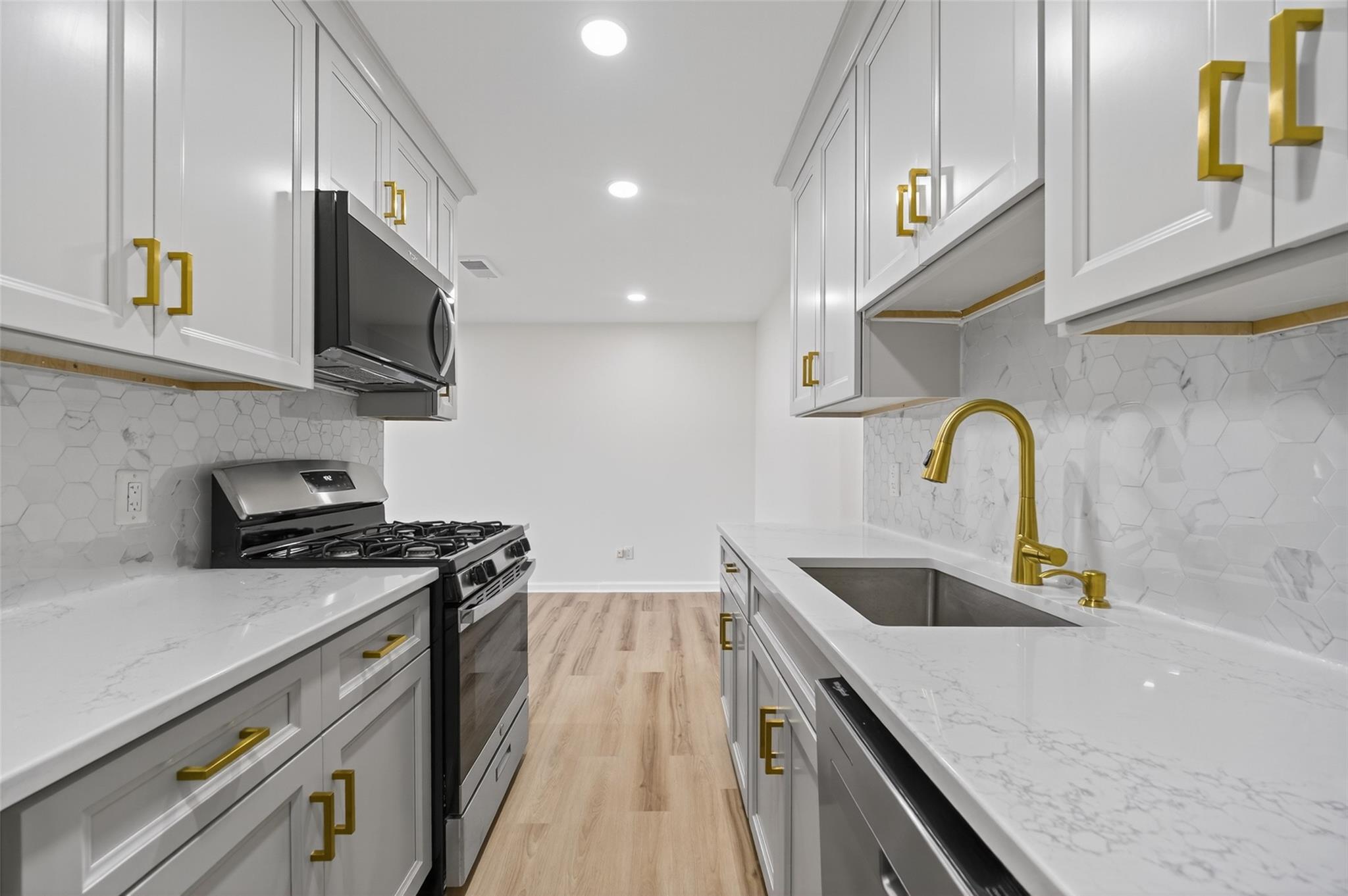 276 Temple hill Unit: 1605