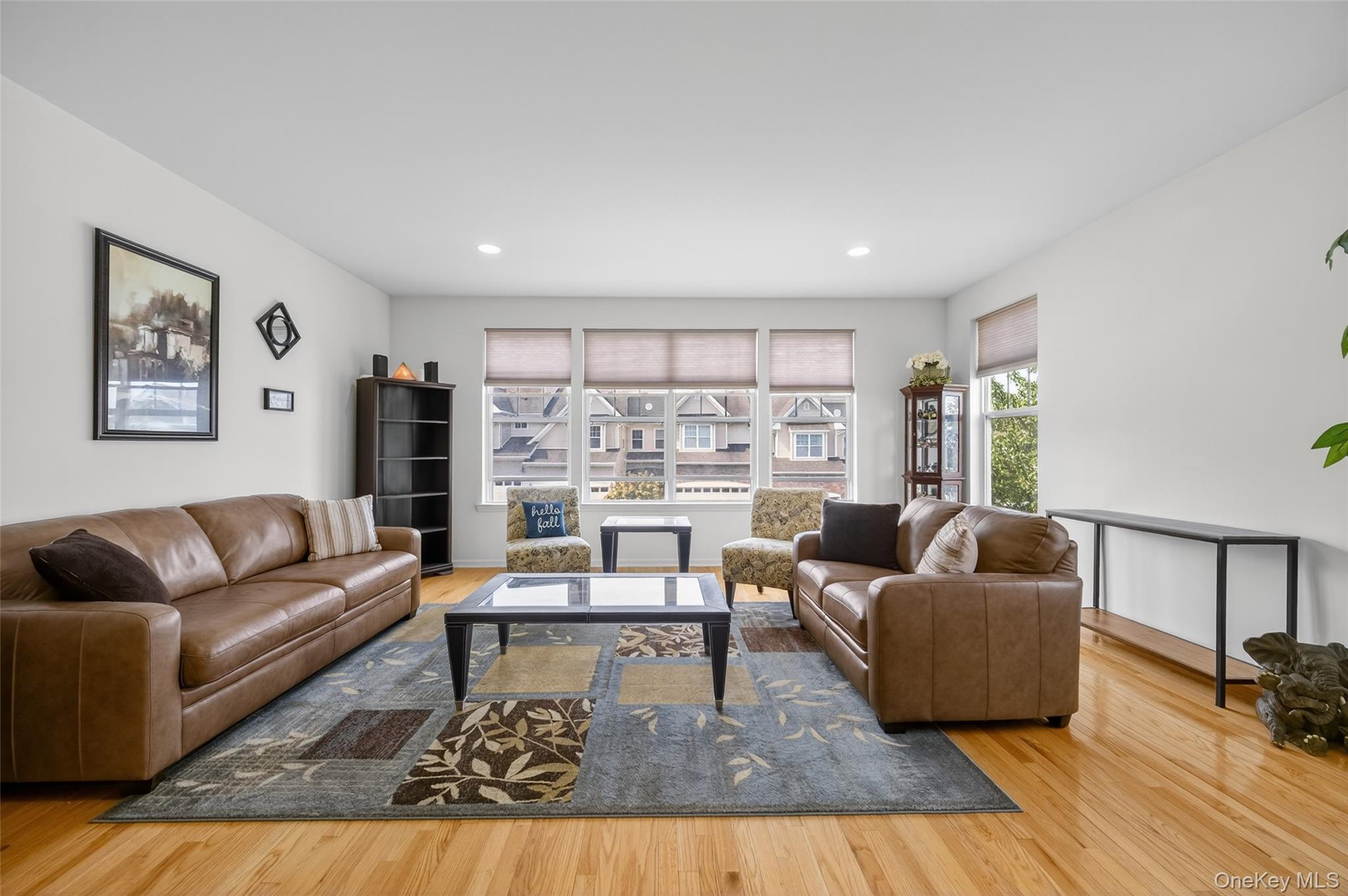 1802 Hawthorn Way