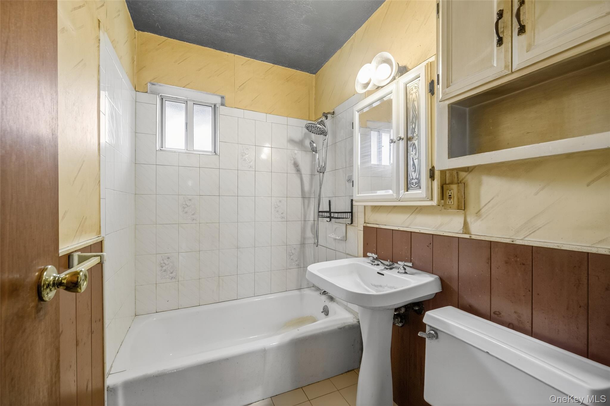 12 manor Drive Unit: 12