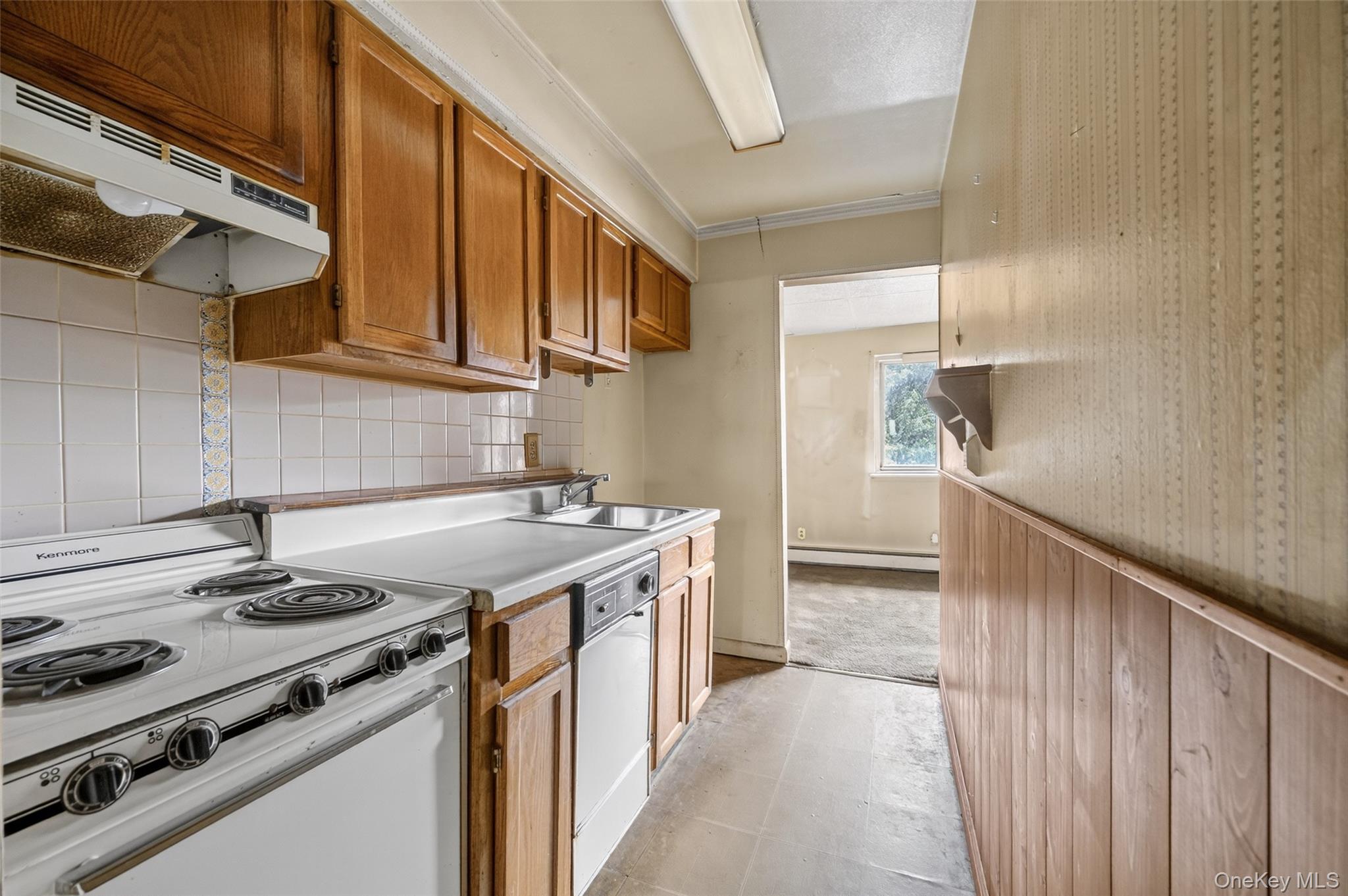 12 manor Drive Unit: 12