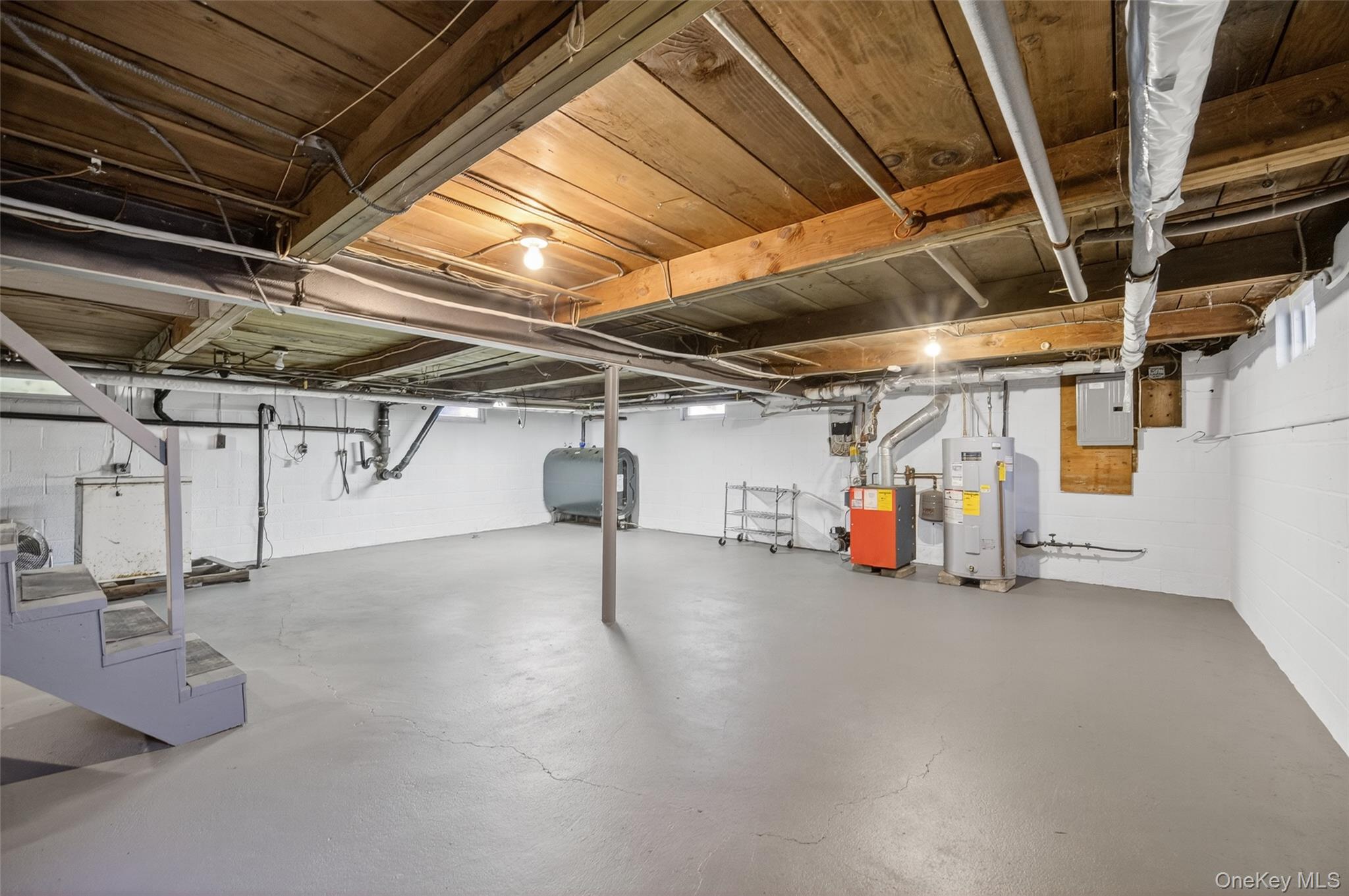 81 Blooming Grove Turnpike