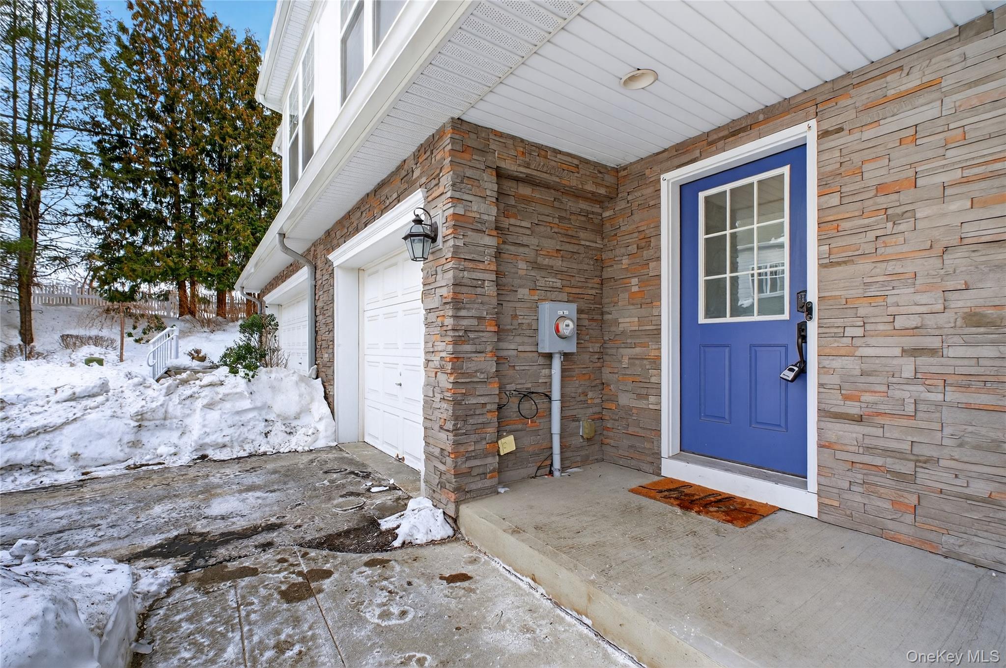 310 Bridgeview Drive