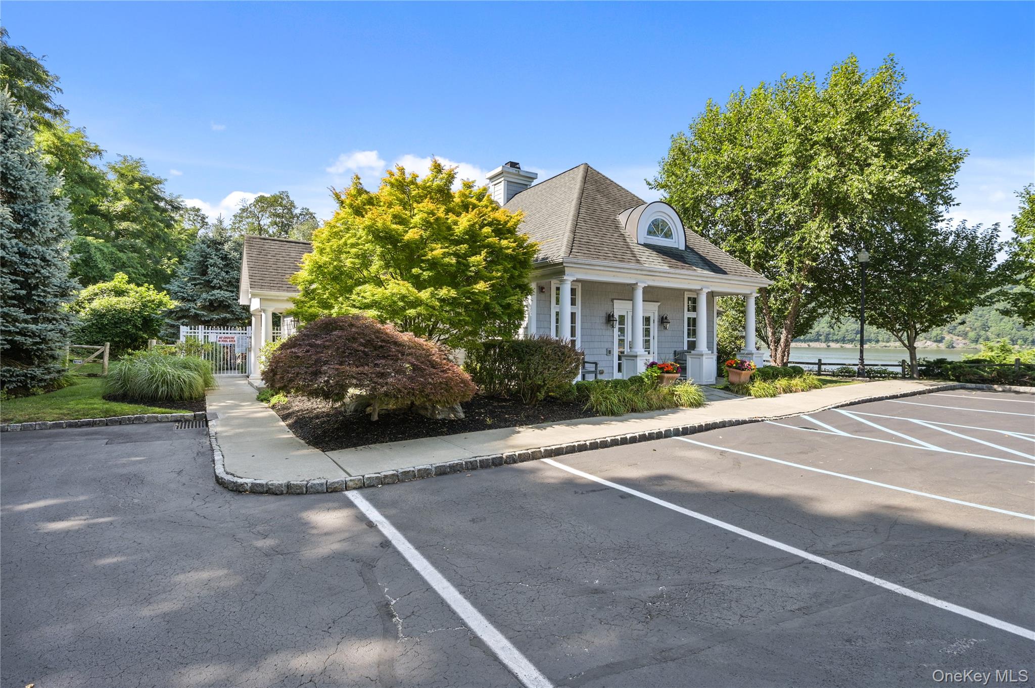 310 Bridgeview Drive