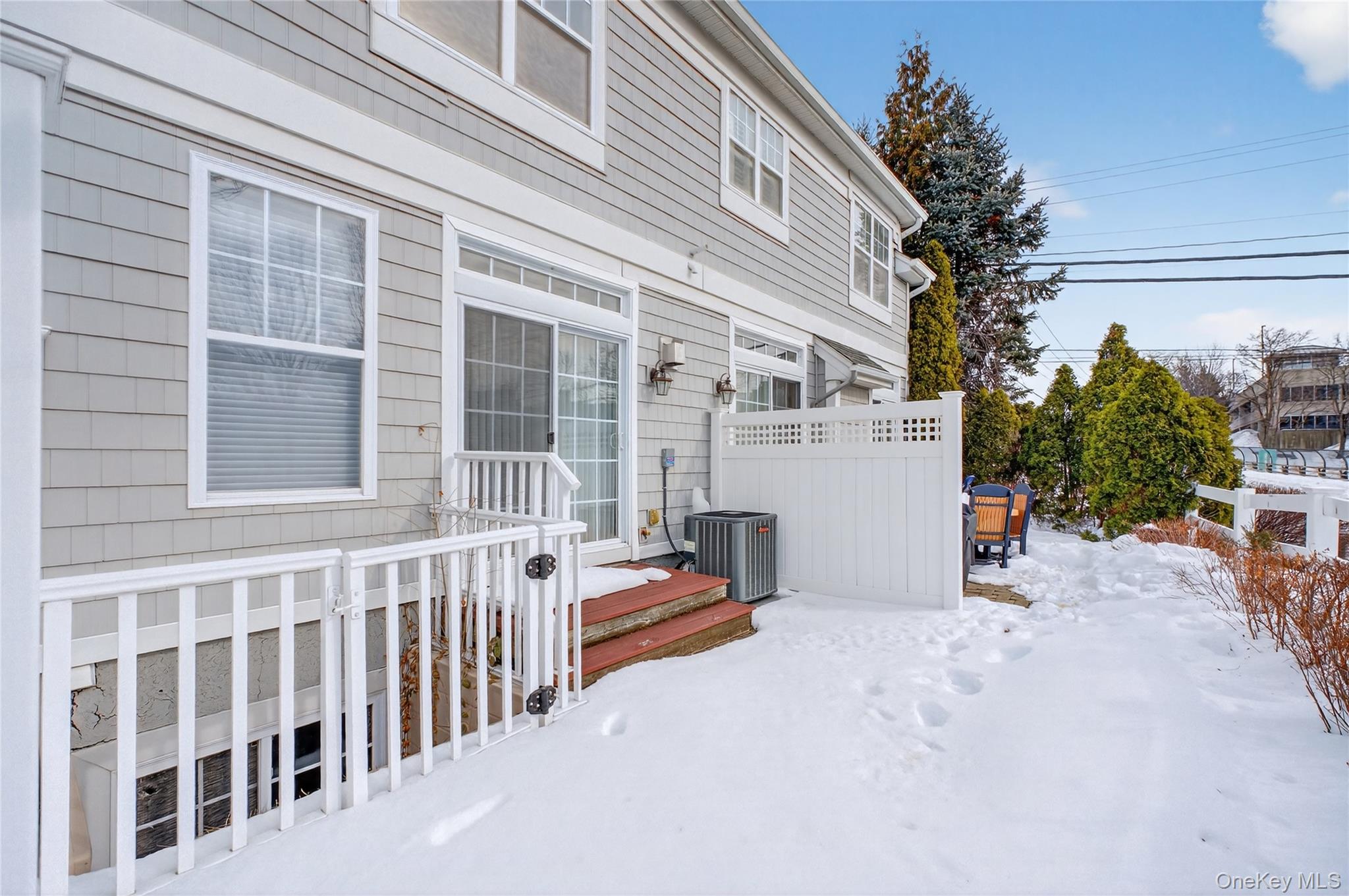 310 Bridgeview Drive