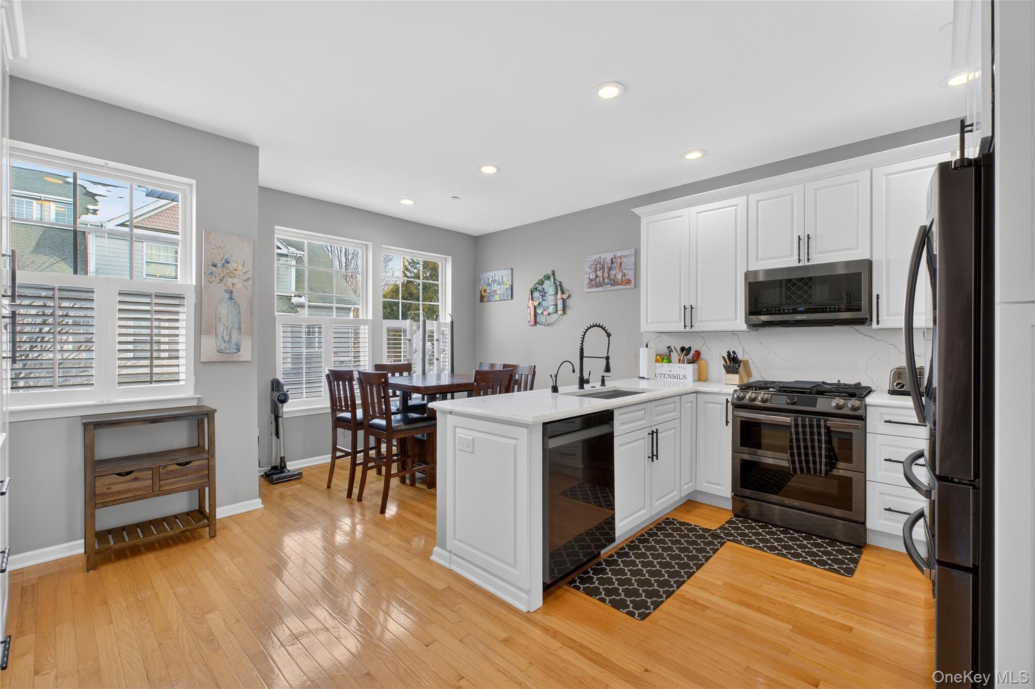 310 Bridgeview Drive