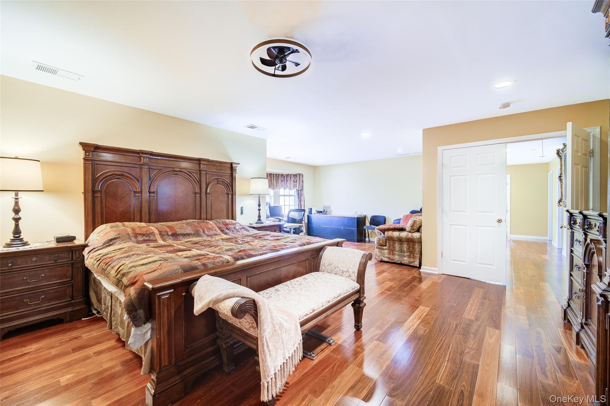 2041 Independence Drive