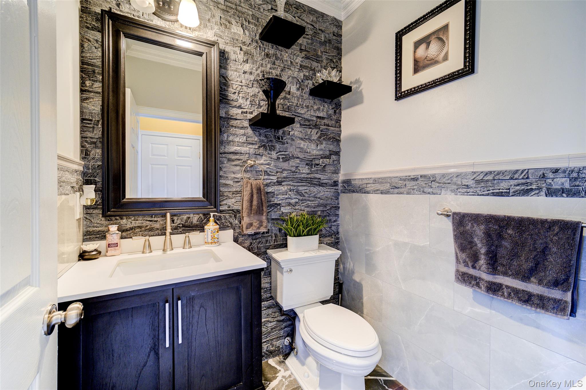 2041 Independence Drive