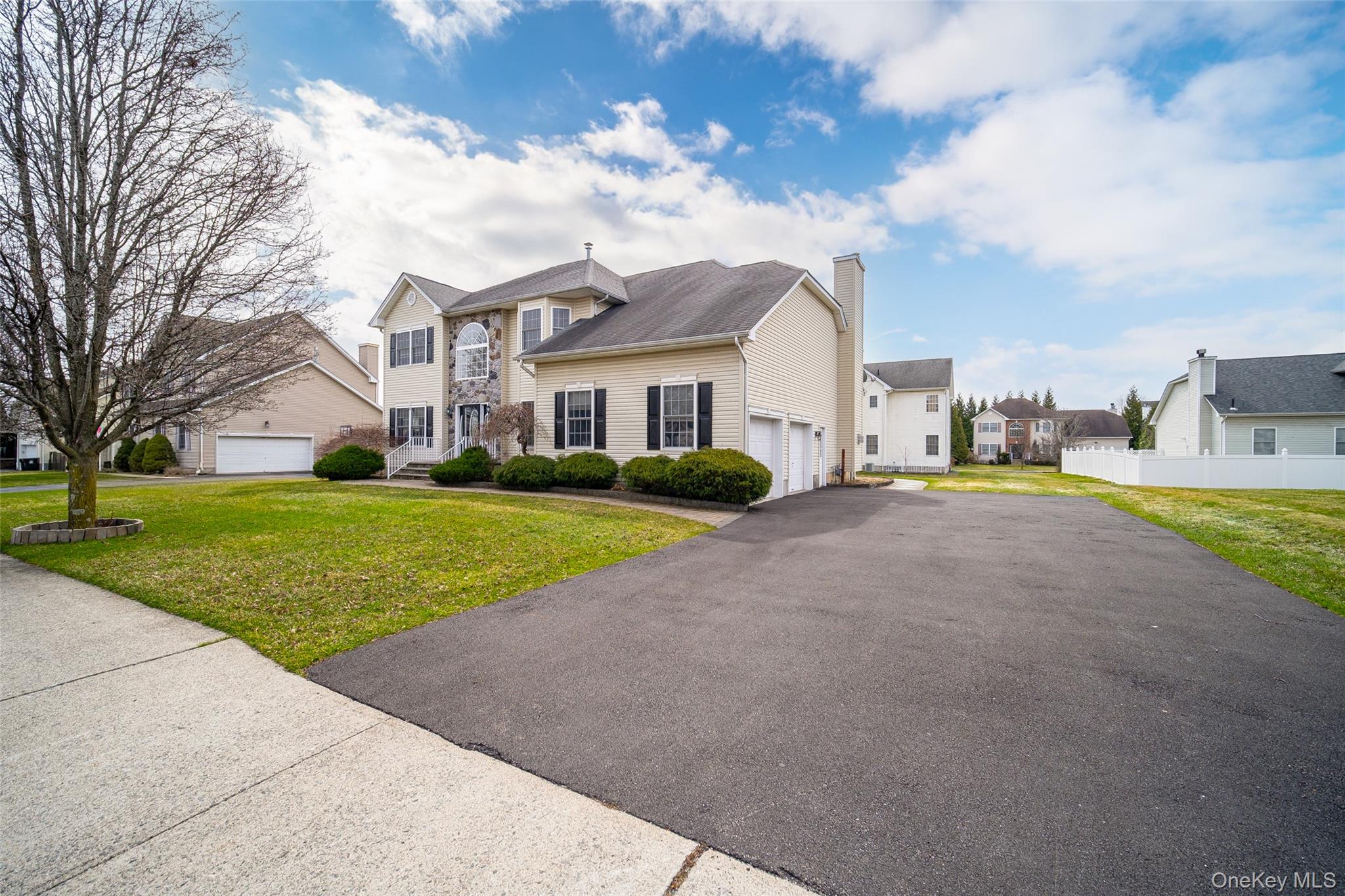 2041 Independence Drive