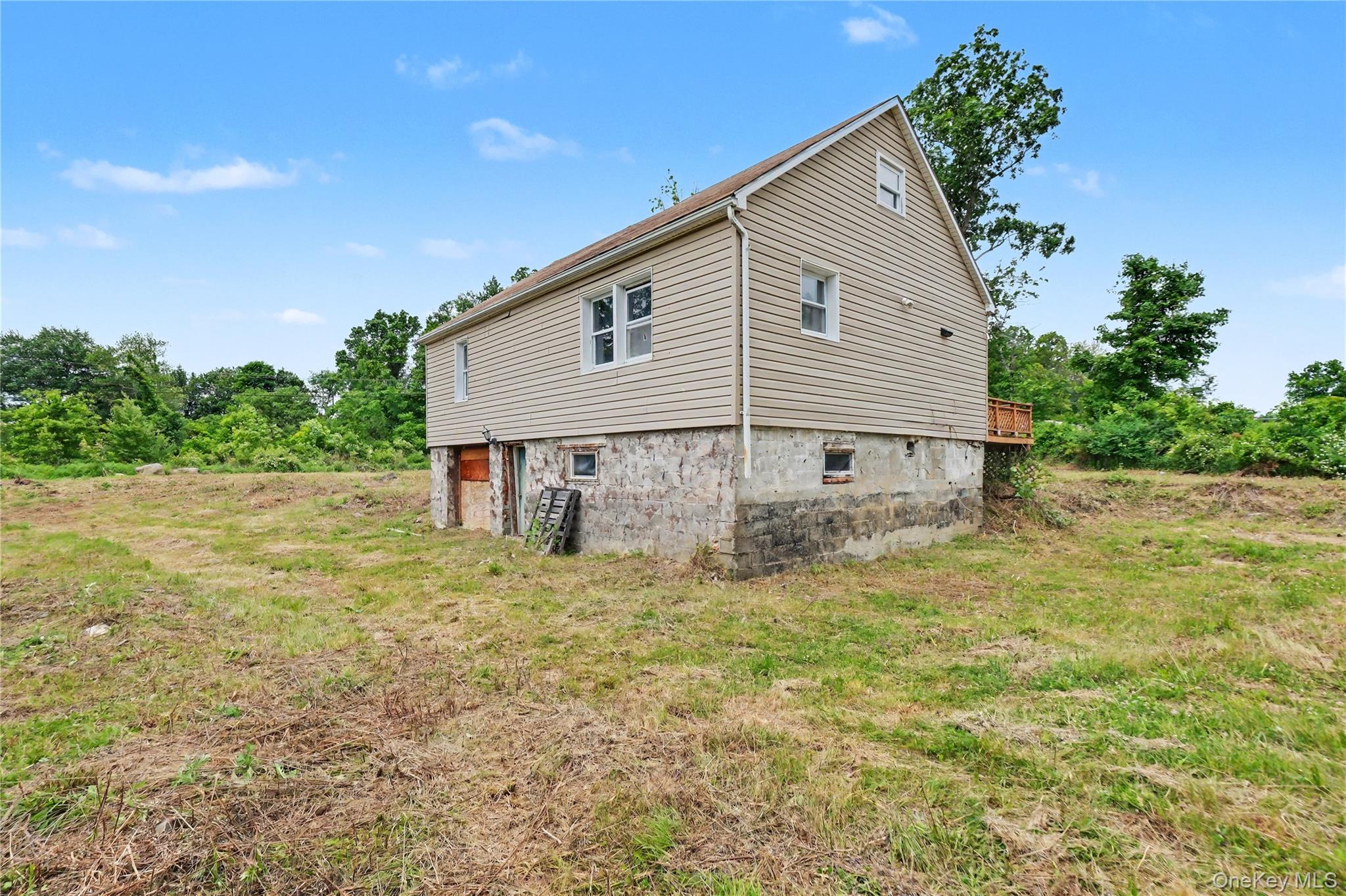 687 Whitley Lane