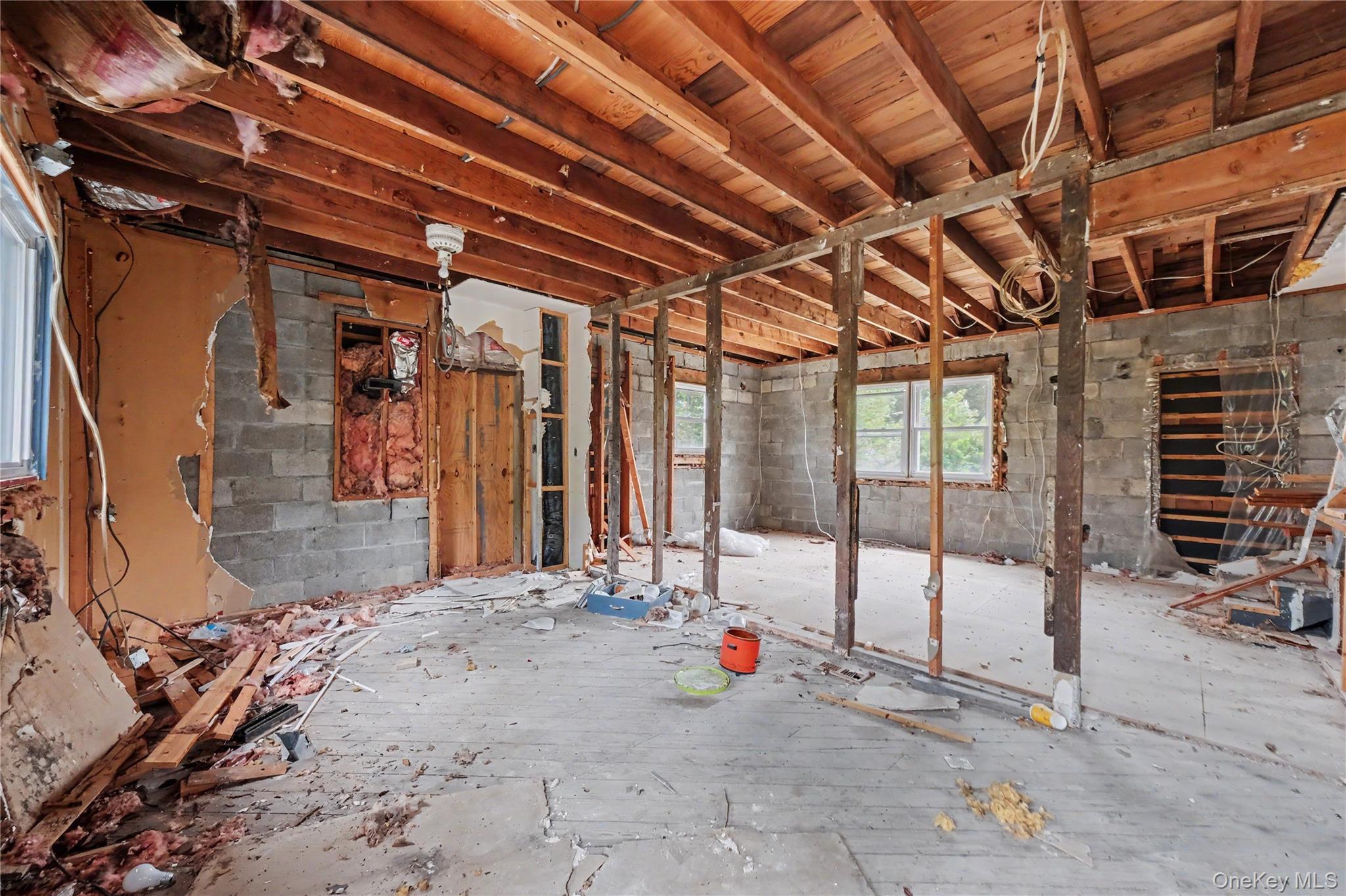 687 Whitley Lane