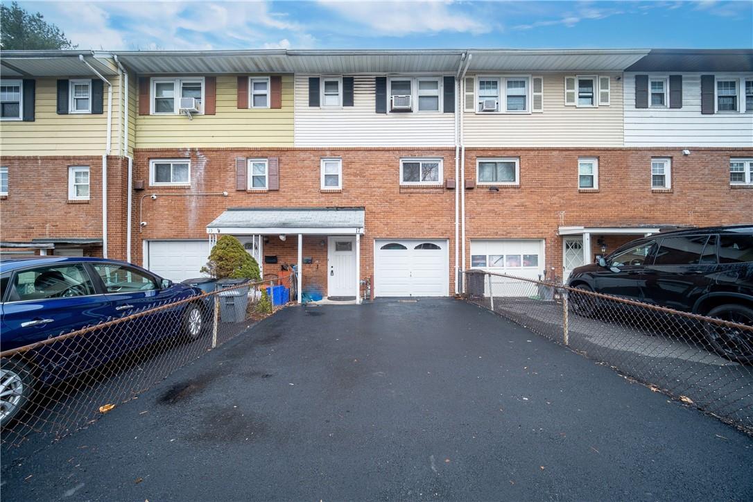 17 Roosevelt Drive