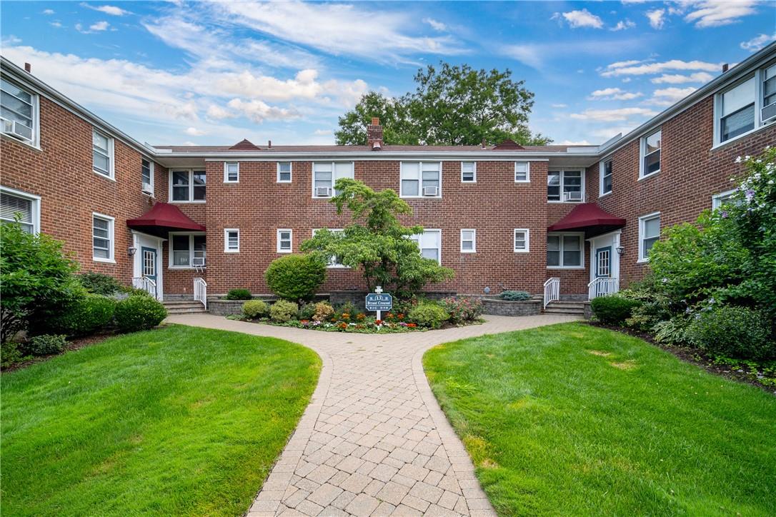 13 Bryant Crescent # 2k