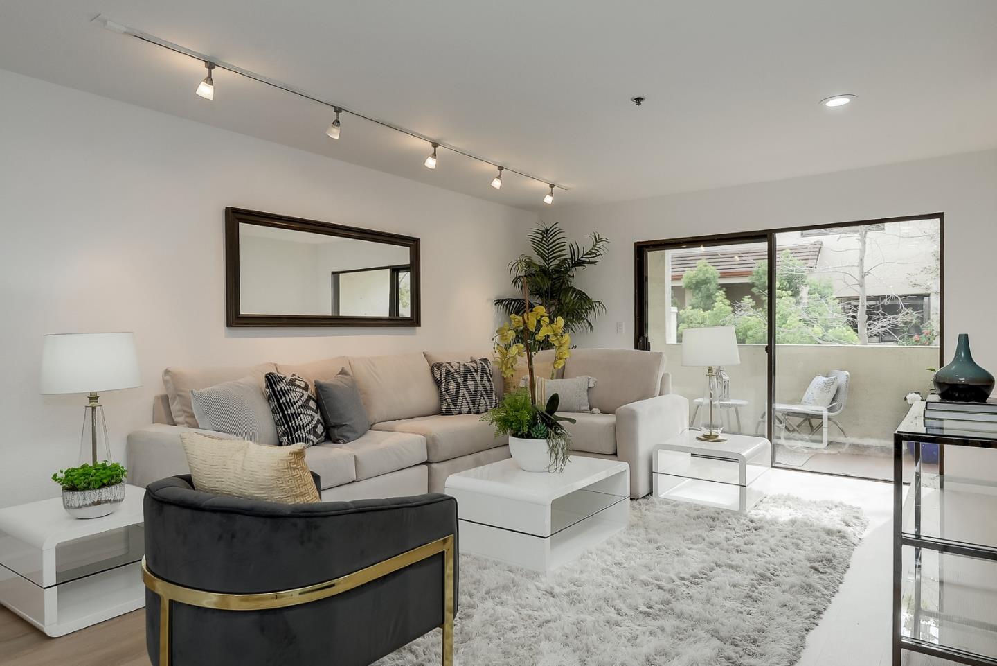 161 California AVE K210