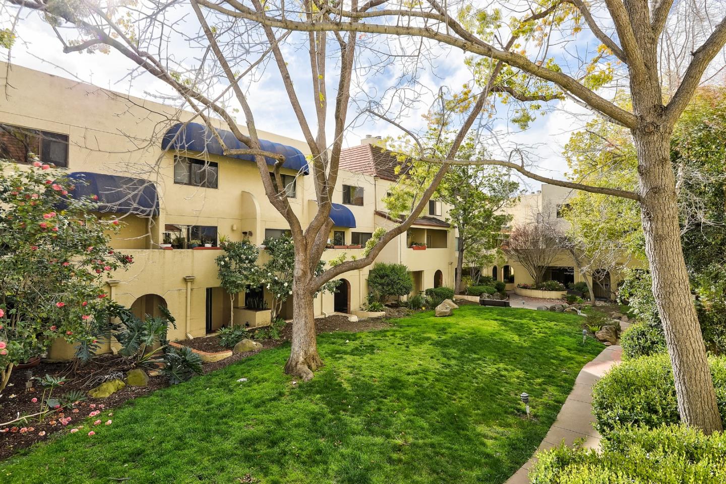 161 California AVE K210