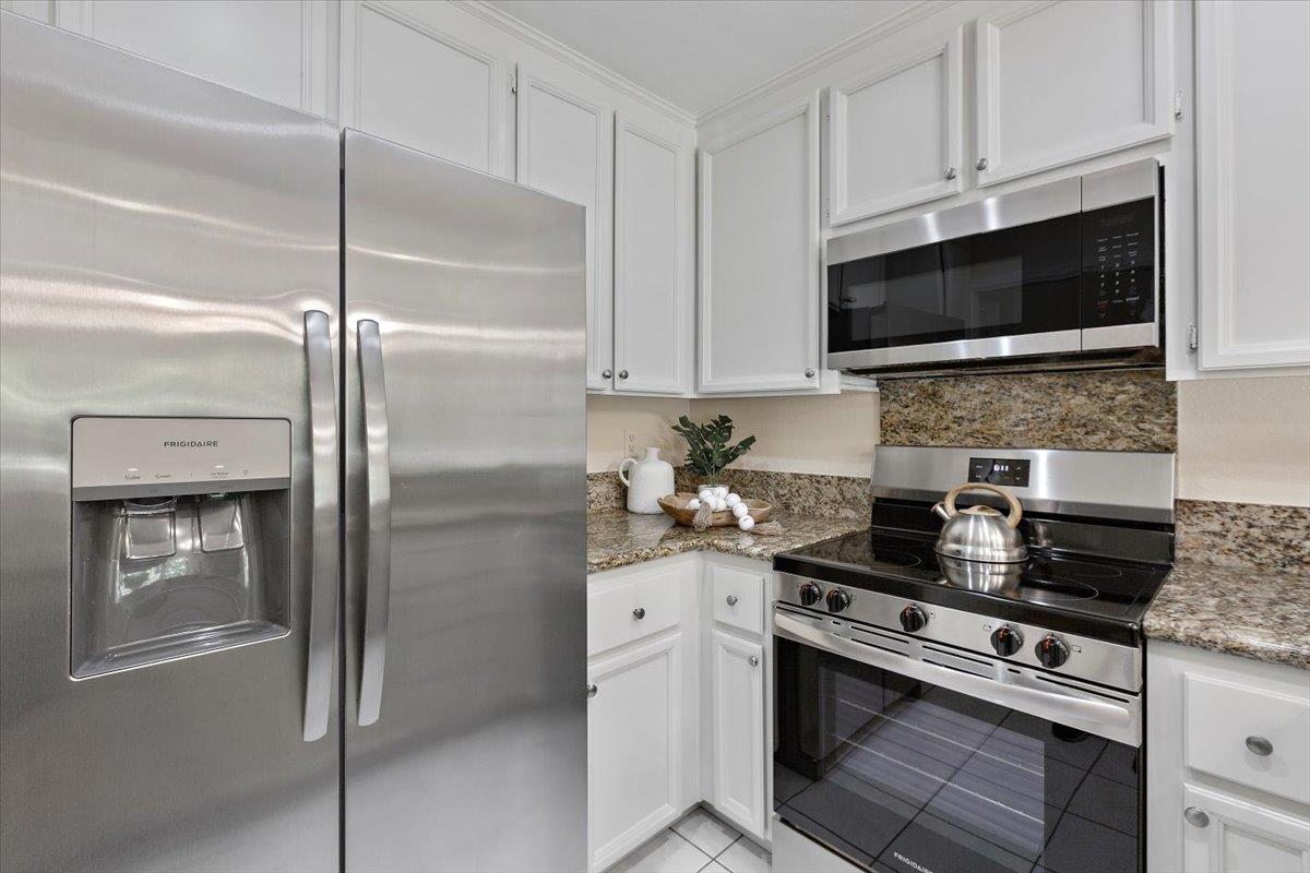 3109 La Terrace Circle