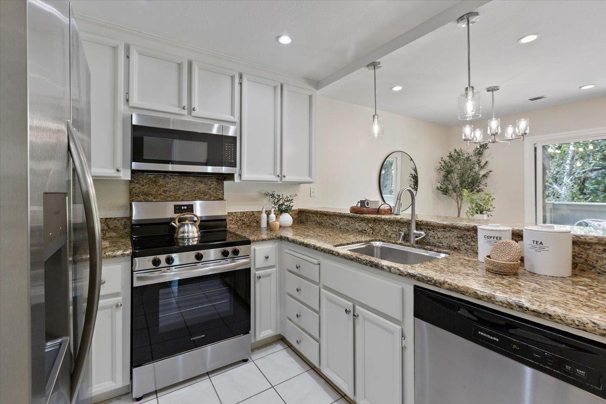 3109 La Terrace Circle