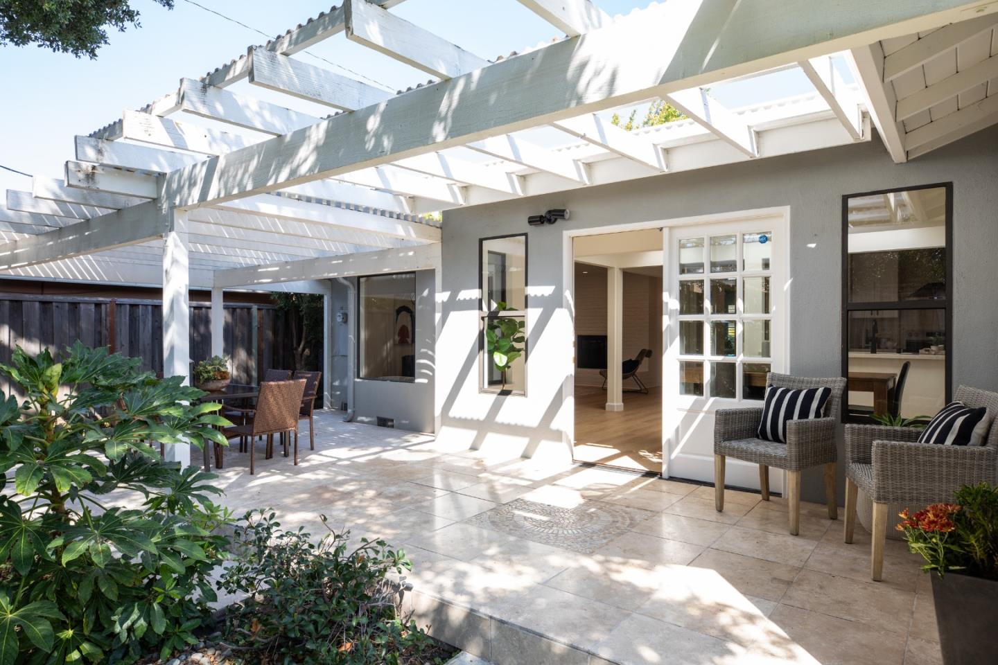 1335 Bobolink Circle