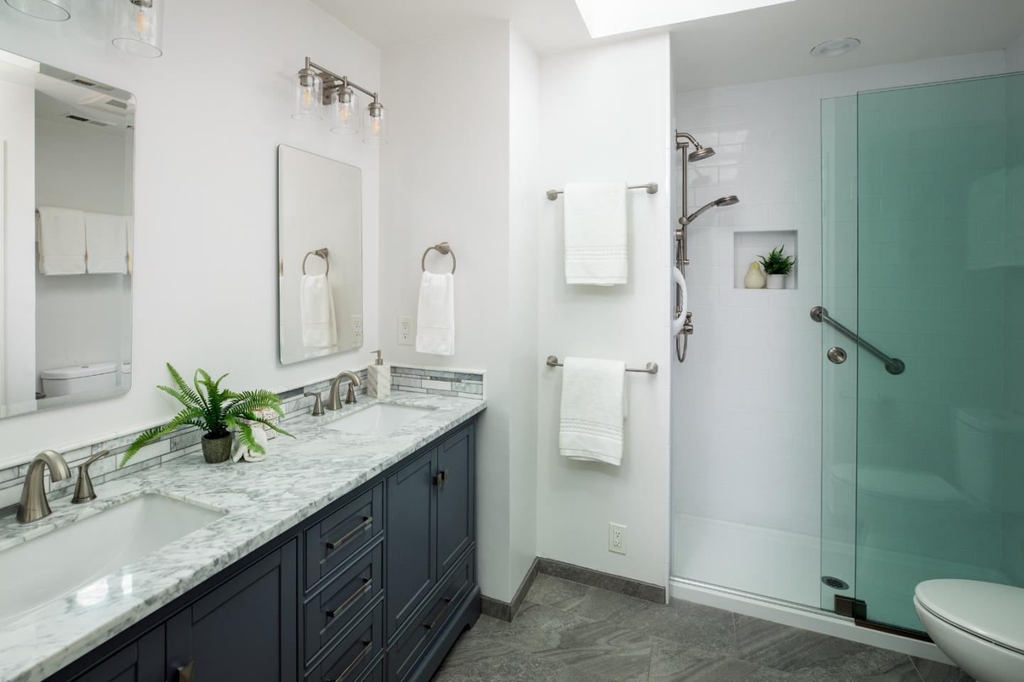 1264 Richardson Avenue