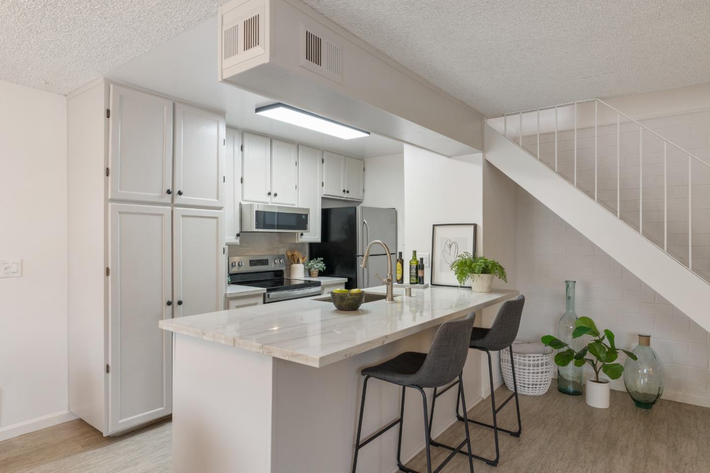 331 North 1st Street 3