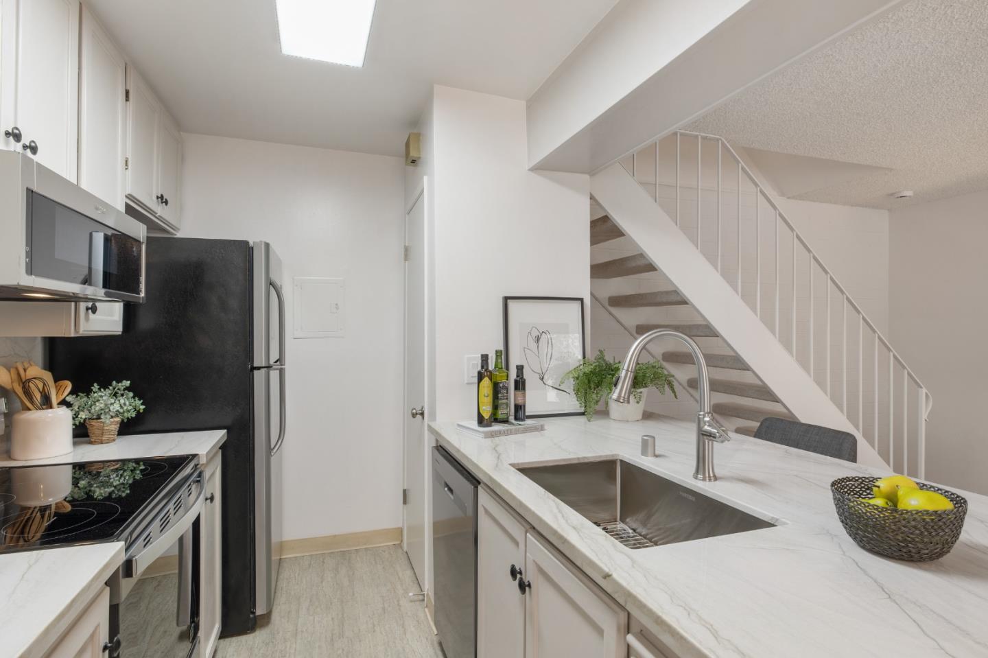 331 North 1st Street 3