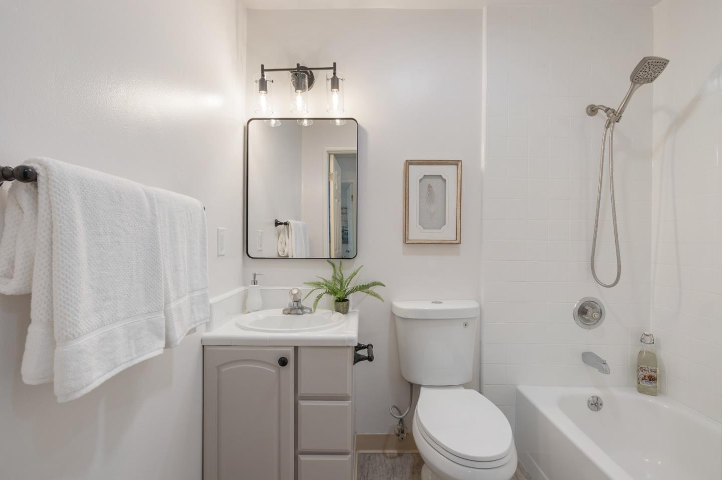 331 North 1st Street 3