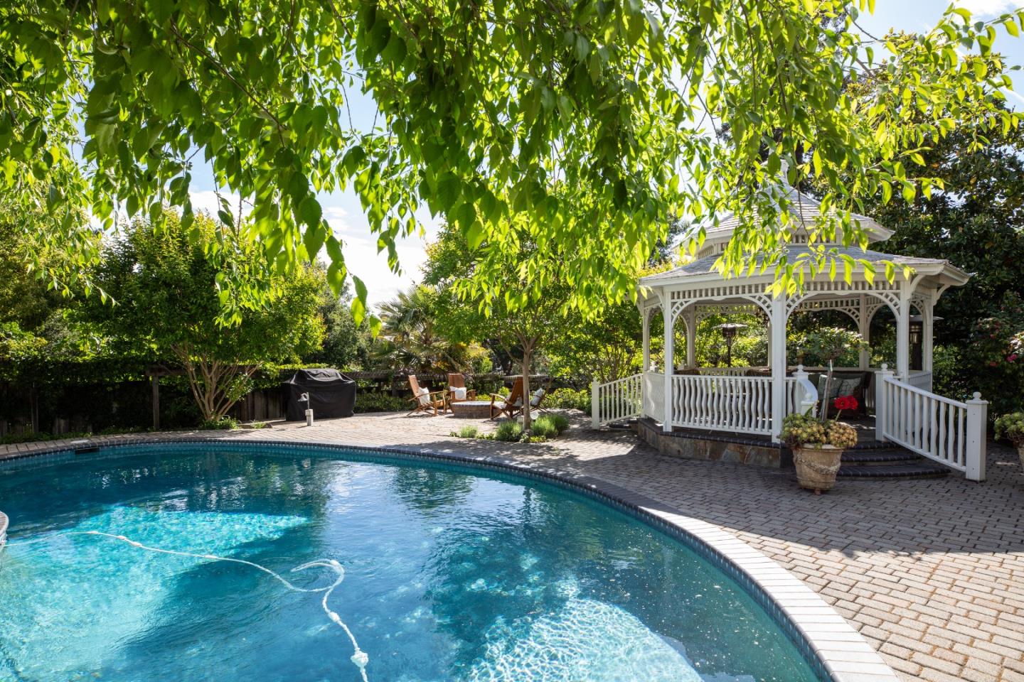 730 Greenview Place