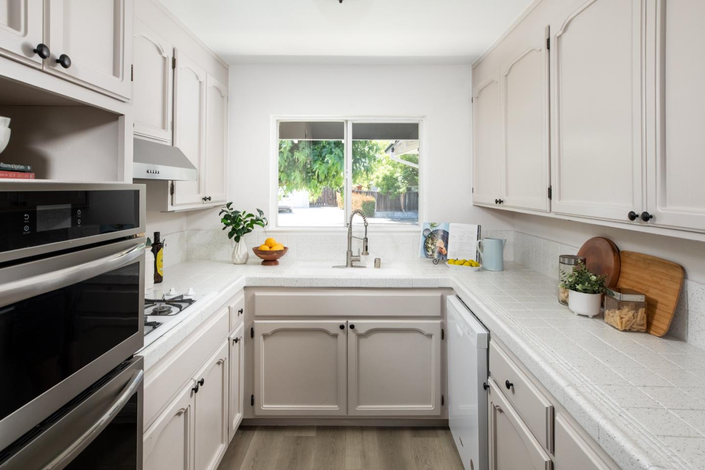5652 Rudy Drive