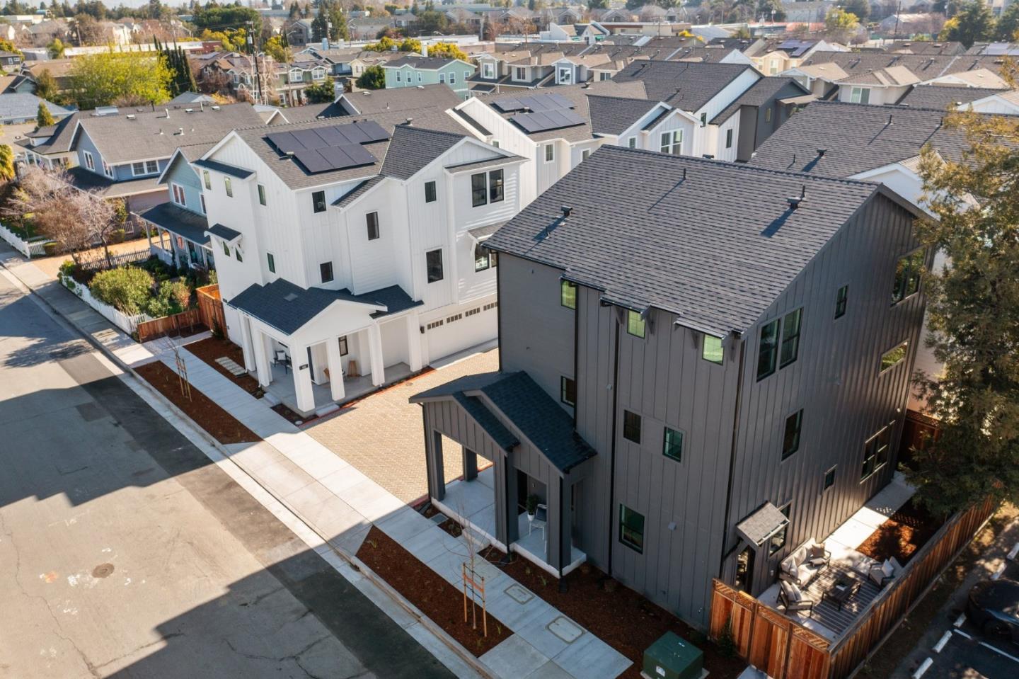 134 Sunnyside CT