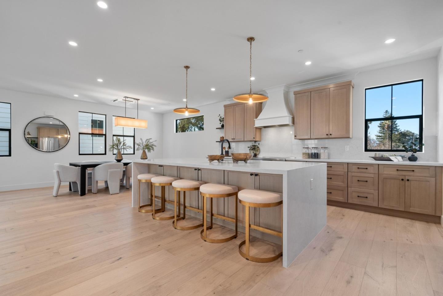 134 Sunnyside CT