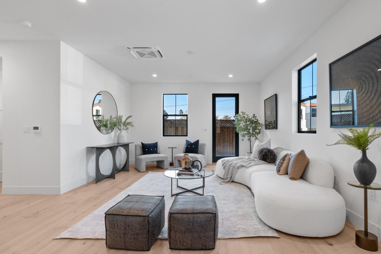 134 Sunnyside CT