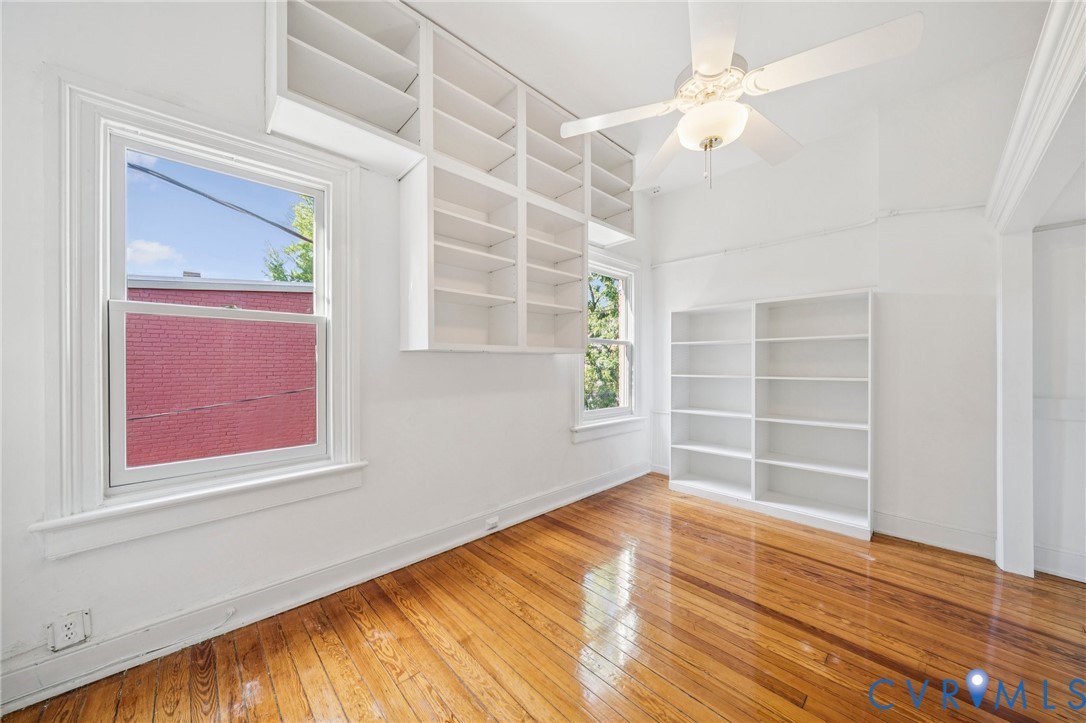 1125 Grove Ave