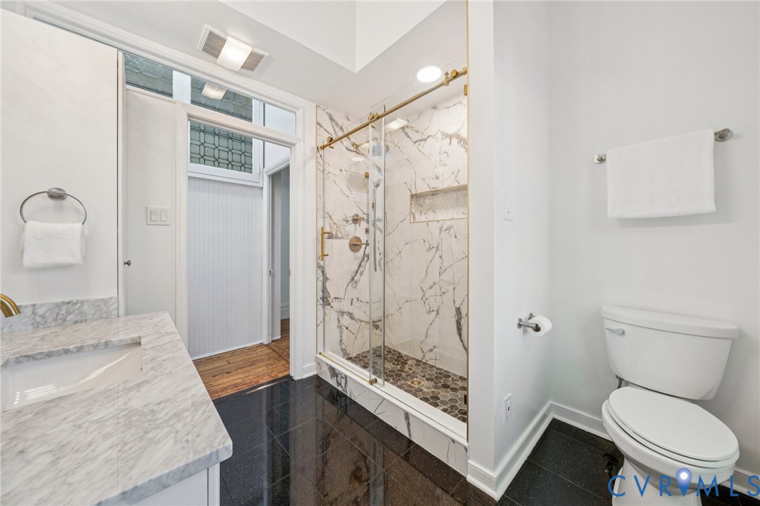 1125 Grove Ave