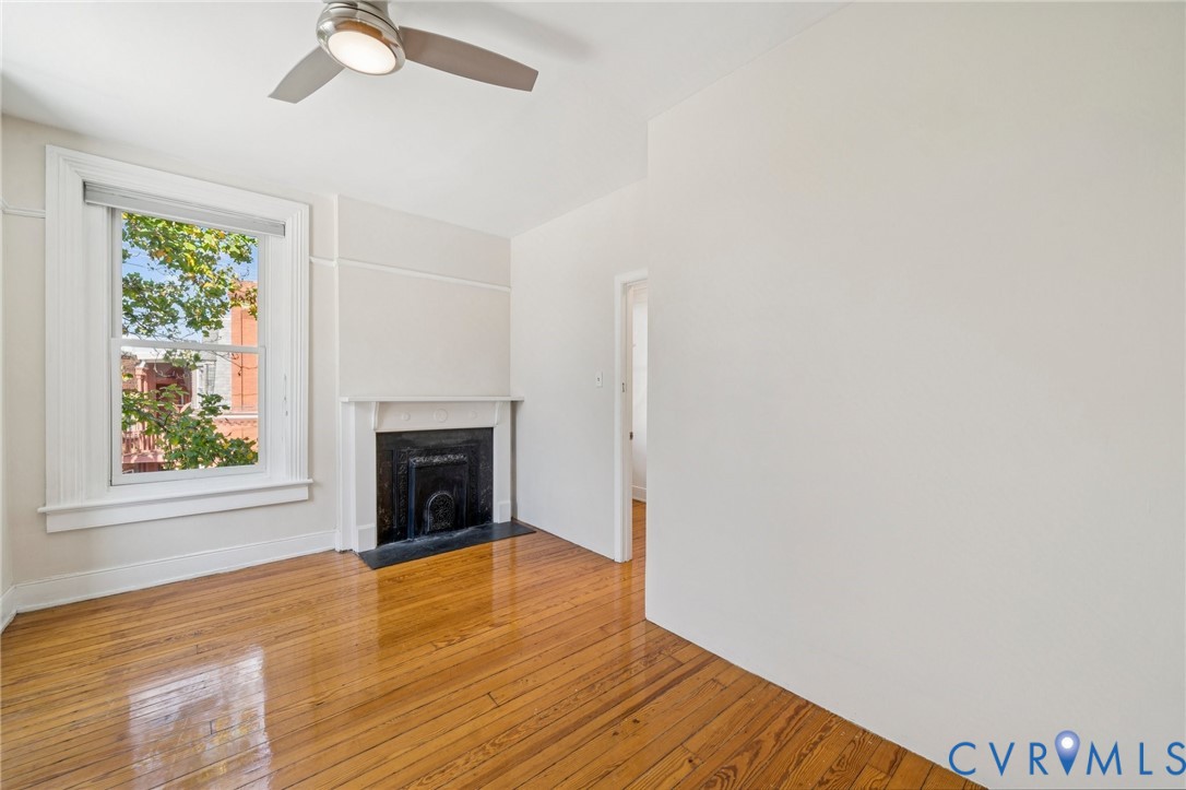1125 Grove Ave