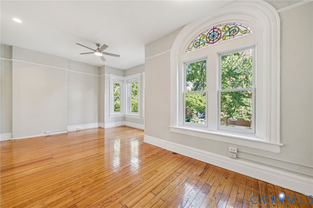 1125 Grove Ave