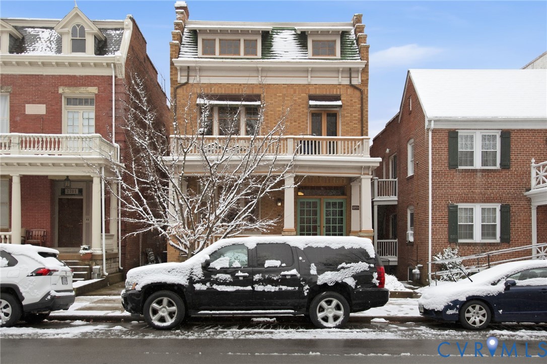 2703 Kensington Ave Unit#1