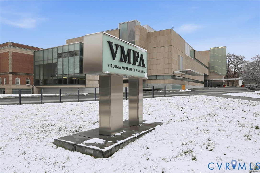 2703 Kensington Ave Unit#1