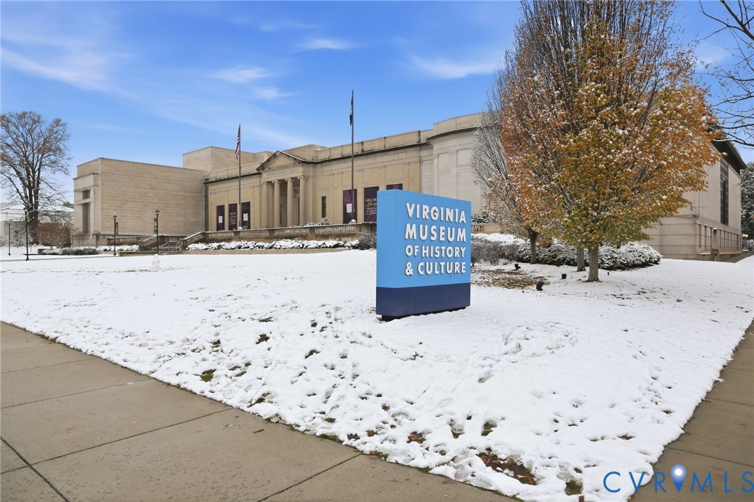 2703 Kensington Ave Unit#1