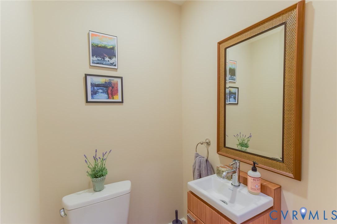 105 E Broad St Unit#2B