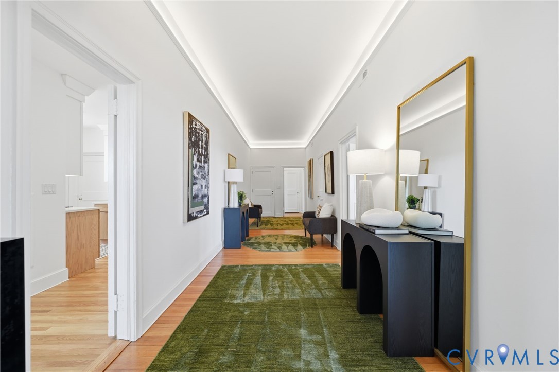 612 W Franklin St Unit#U9D