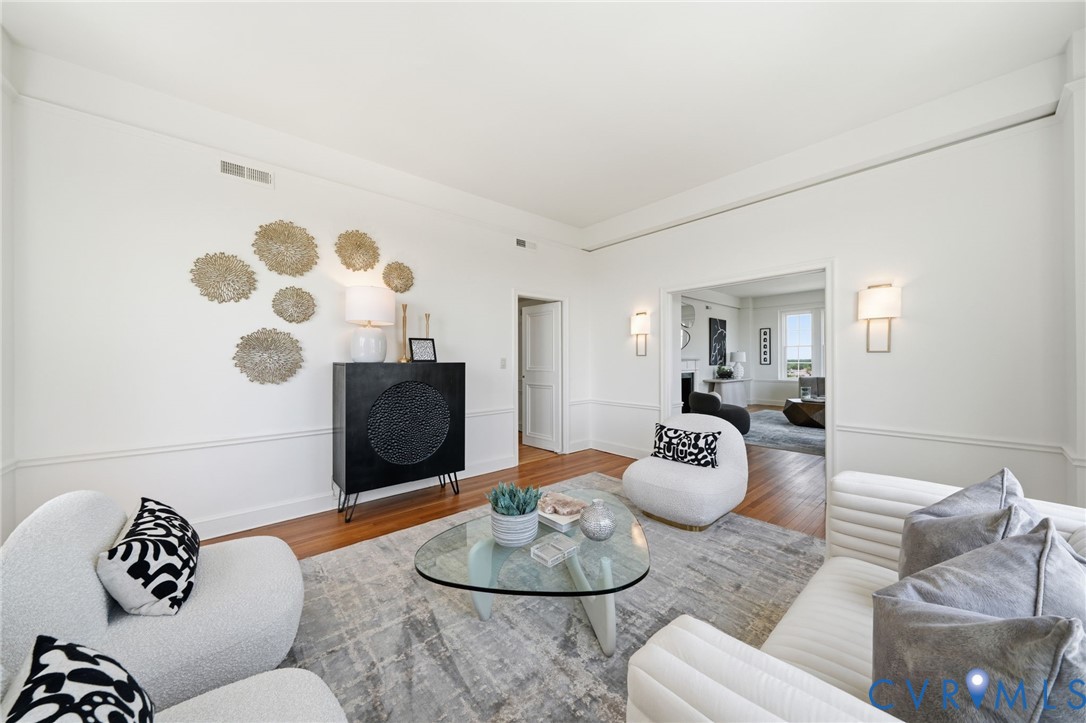 612 W Franklin St Unit#U9D