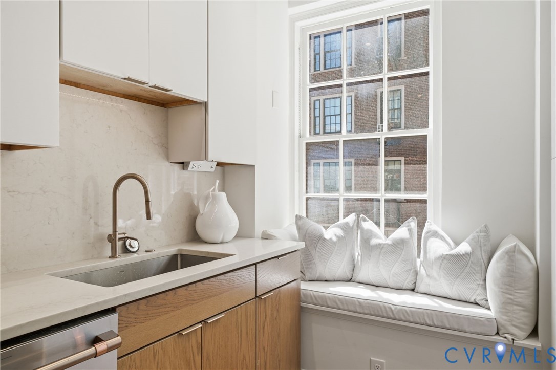 612 W Franklin St Unit#U9D