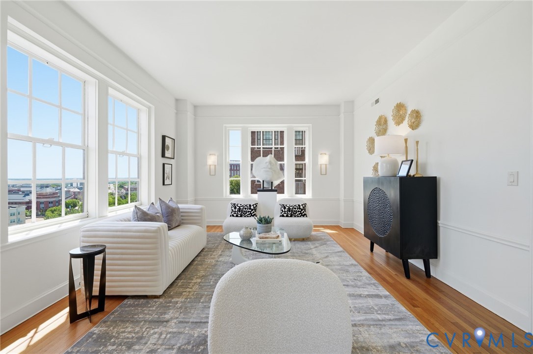 612 W Franklin St Unit#U9D