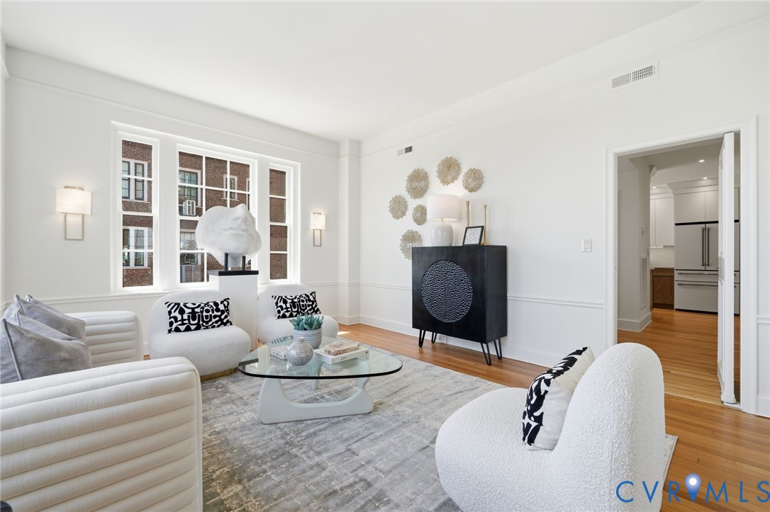 612 W Franklin St Unit#U9D