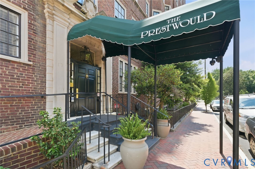 612 W Franklin St Unit#U9D