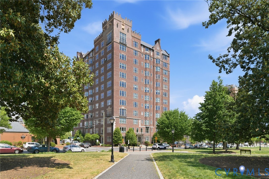 612 W Franklin St Unit#U9D