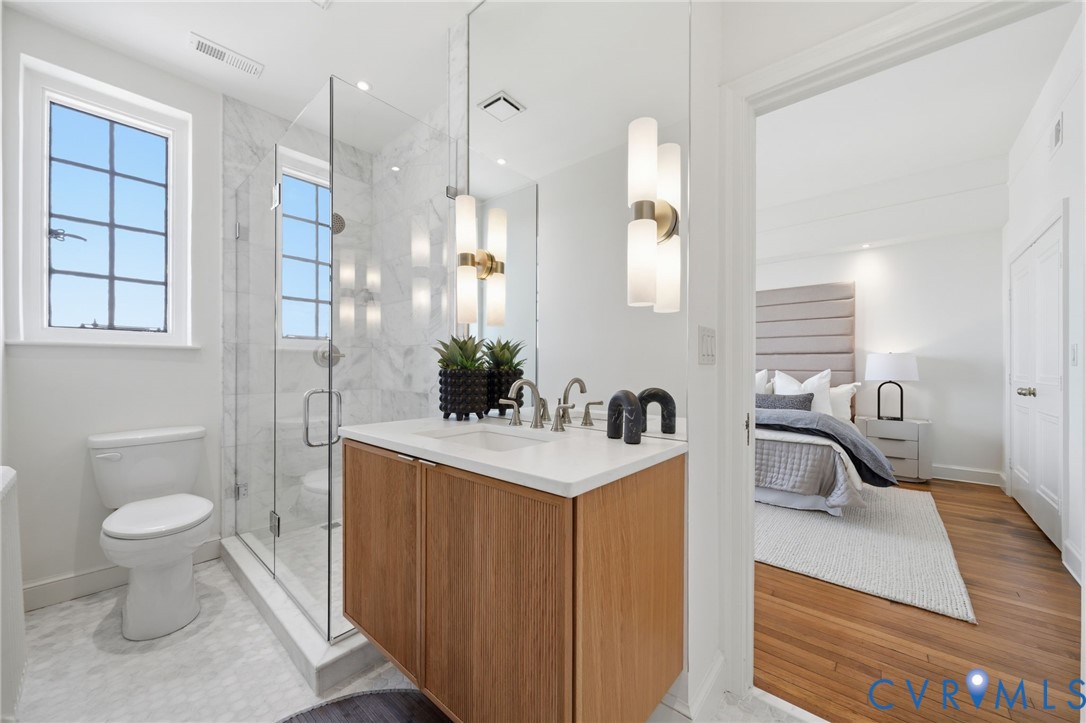 612 W Franklin St Unit#U9D