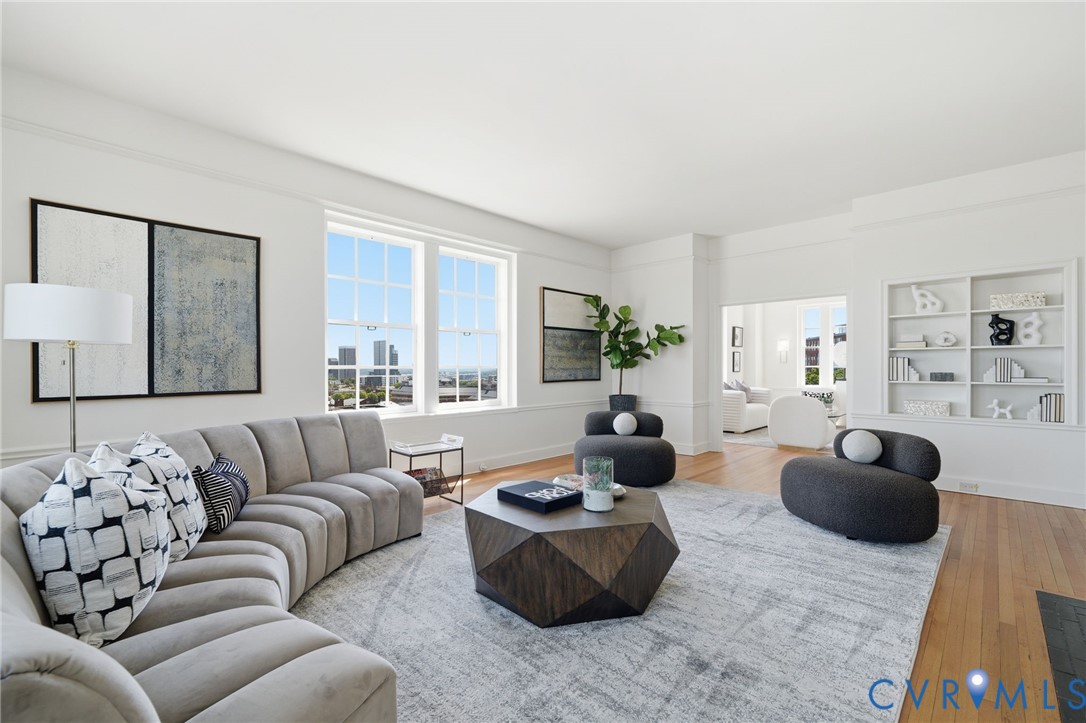 612 W Franklin St Unit#U9D