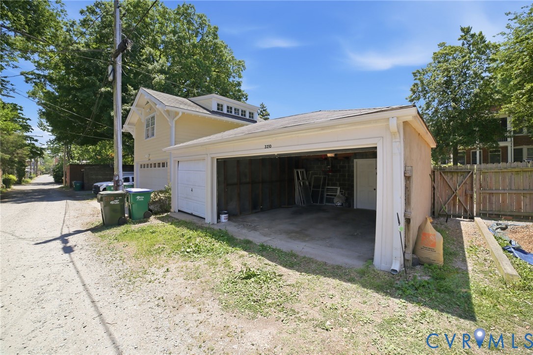 3210 Grove Ave